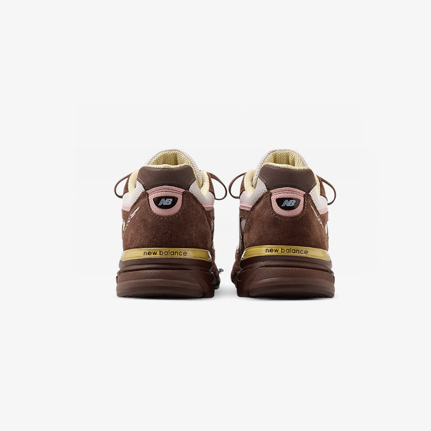 New Balance Made in USA 990v4 'Pumpernickel'