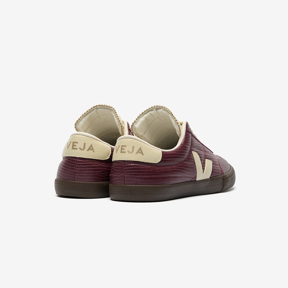 Women's Veja Panenka Dragon Leather Amarante