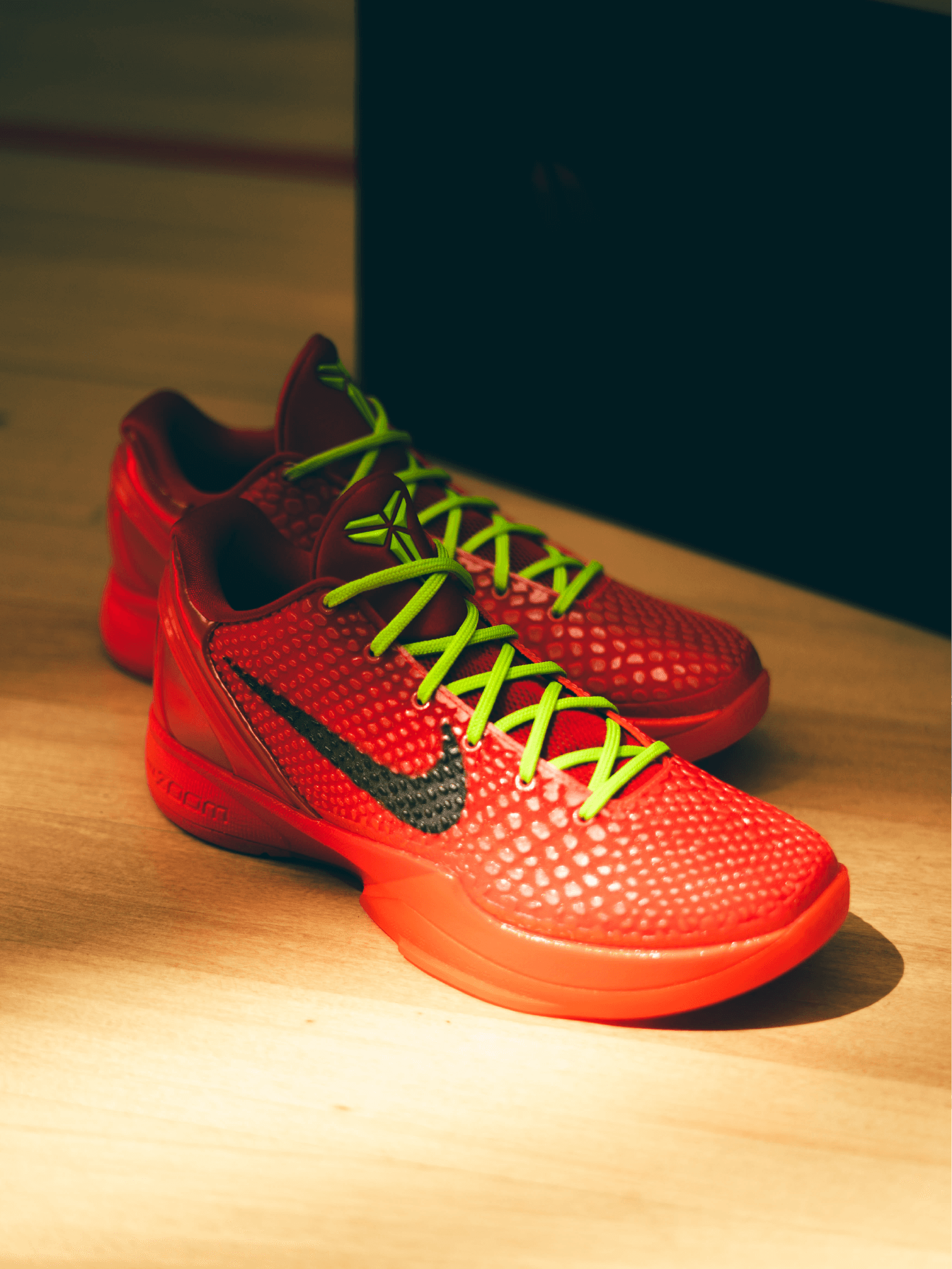 NIKE KOBE 6 PROTRO REVERSE GRINCH