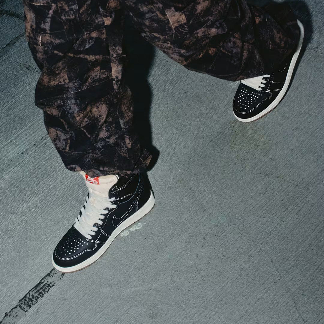 Air Jordan 1 Retro High OG 'Flight Club'