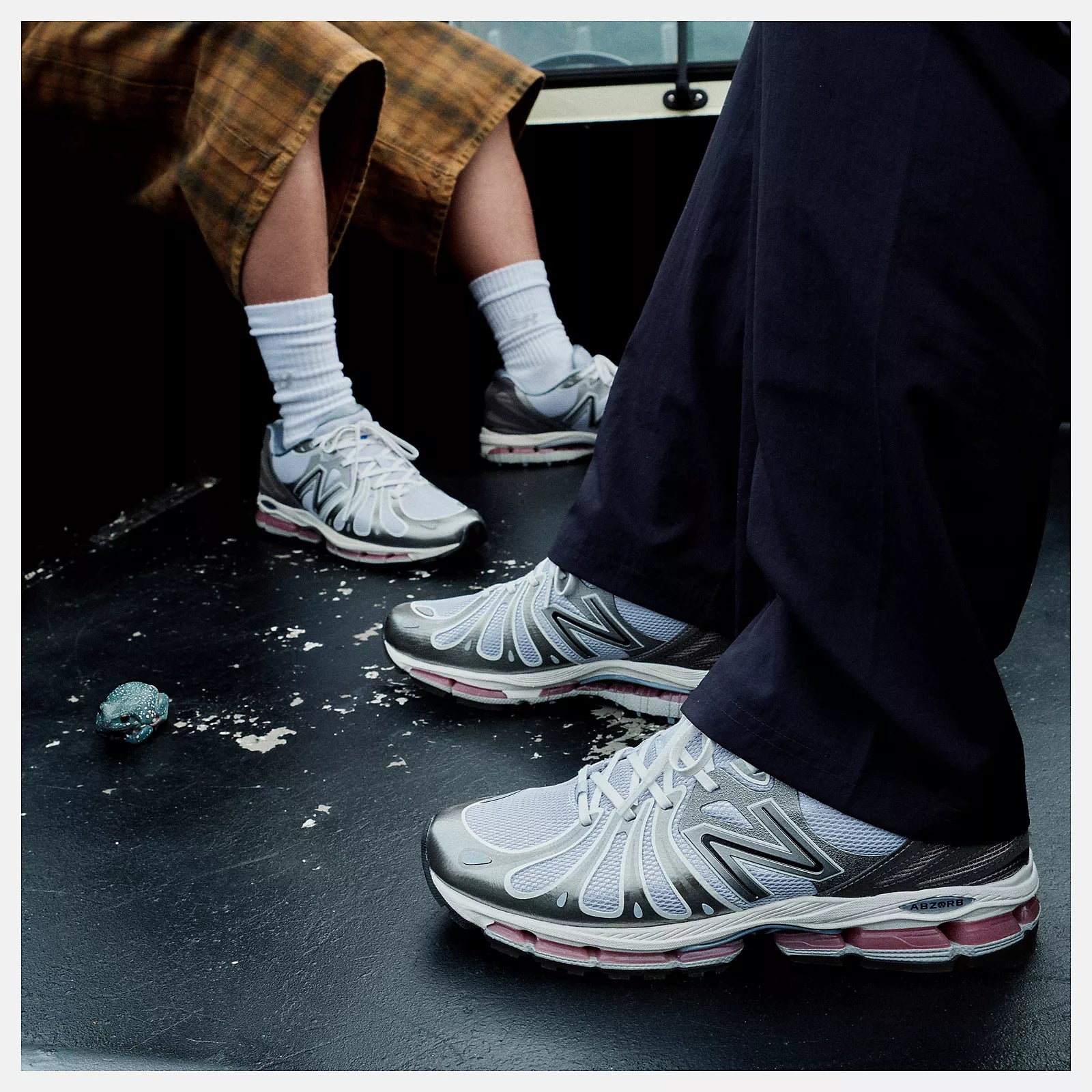 New Balance Abzorb 1890 'Dark Silver Metallic'