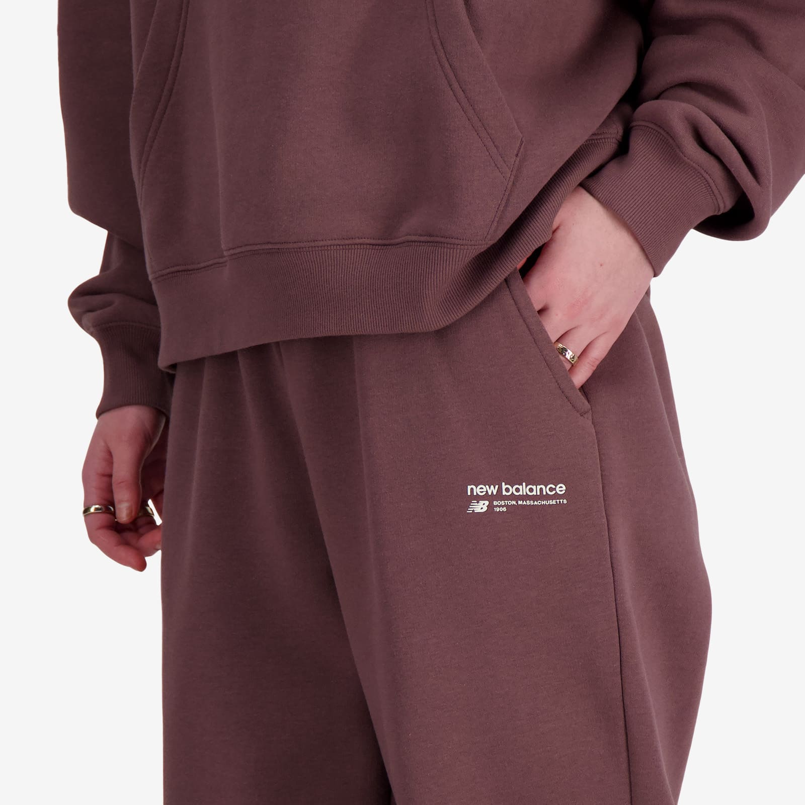 Women's New Balance Linear Heritage Brushed Pant