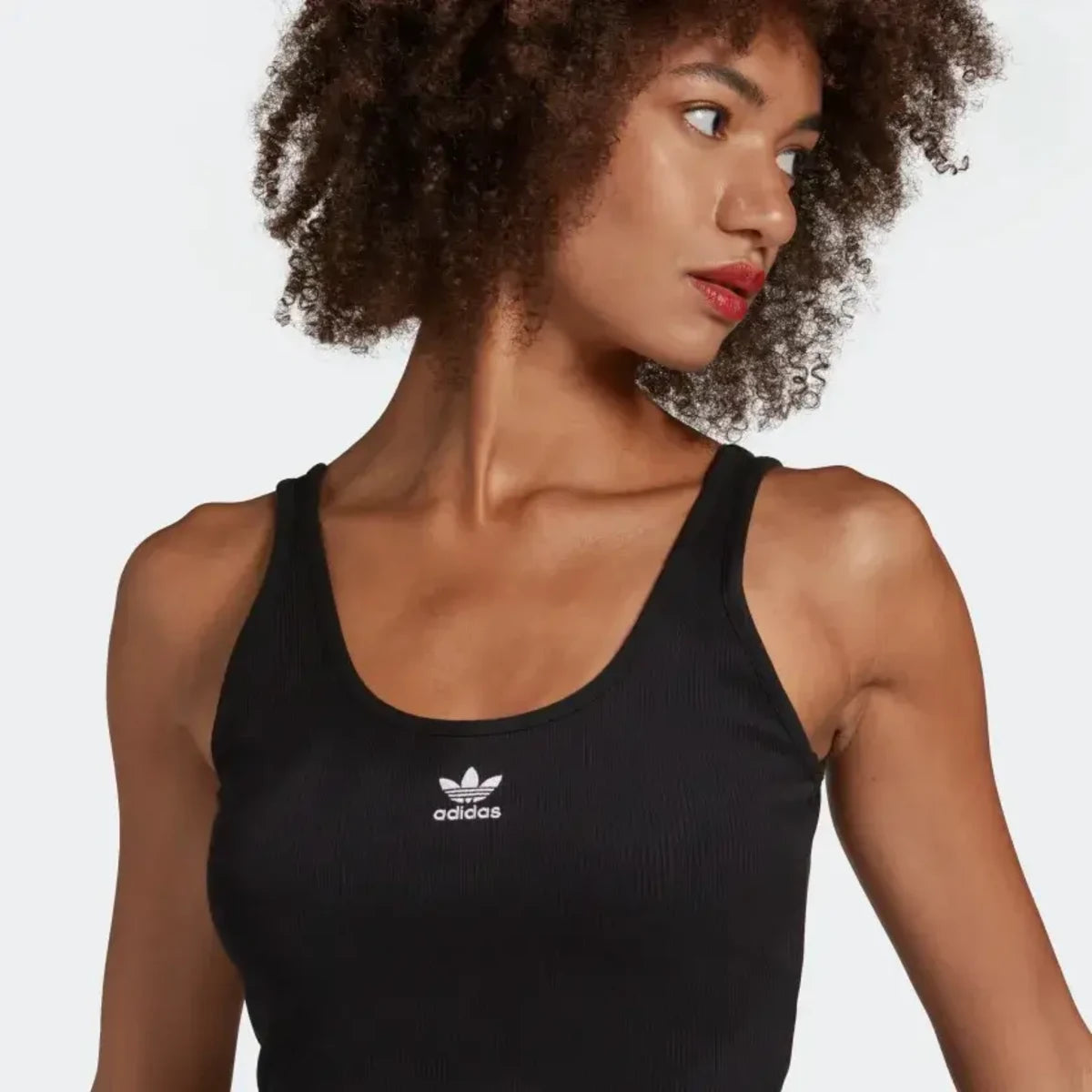 Wmns Adidas Crop Top Essentials Black